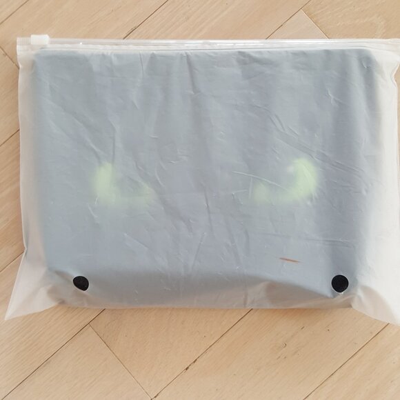 Toothless ! Cosmetic bag - Picture 2 of 5